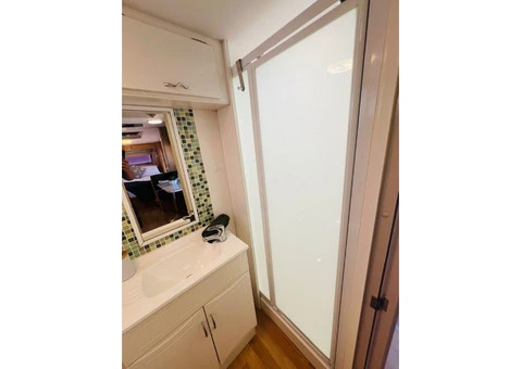 2OO6 Compass Caravan 21ft long - 18/21