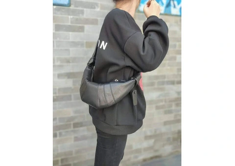 On the Go in Style Discovering the Allure of Hobo Bags in America