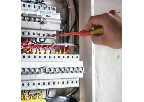 Hire Expert Electrician Contractors in Gungahlin