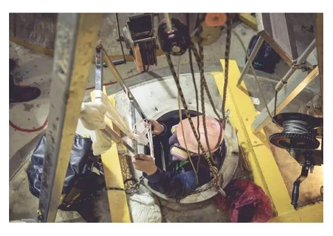 Confined Space Entry with Gas Testing and Permit Issuer