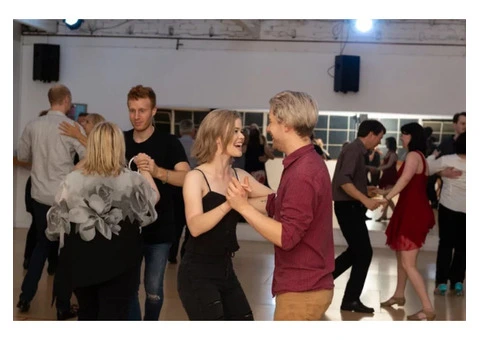 Salsa Latin Dance Lessons Adelaide - 2/2