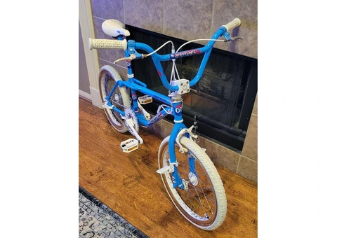 1987 GT Pro Freestyle Tour Team Model - 2/4