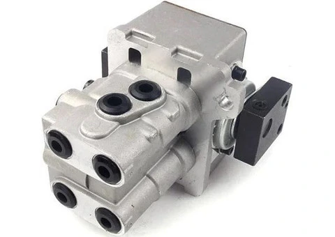 DOOSAN Mottrol MV270 2-block Main Control Valve for 20-30 ton Excavator - 1/8