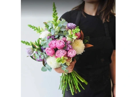 Exploring the World of Flower Delivery in Melbourne