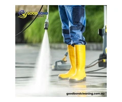 High pressure cleaning in Nundah