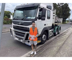 Highway Truck School: MC Driver's Licence