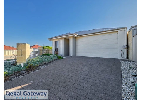 Large Family Home for Rent in 66 Hanbury Loop, SUCCESS WA 6164