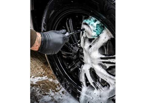 Mobile Detailing Mates: Your Armidale Carwash Experts - 3/4