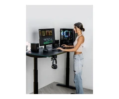 What Are The Qualities Of A Good Office Desk?