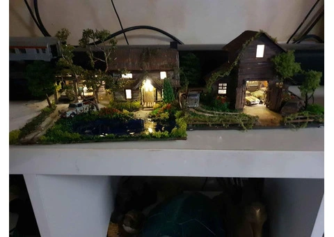 HO scale- Aussie train set Wooden buildings with lights and ho size holdens, fords, valiants etc - 4/18