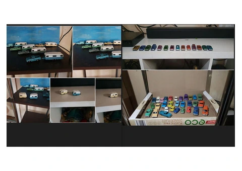 HO scale- Aussie train set Wooden buildings with lights and ho size holdens, fords, valiants etc - 18/18