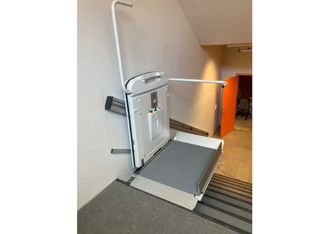HOME LIFT ~ PLATFORM LIFT - 1/12