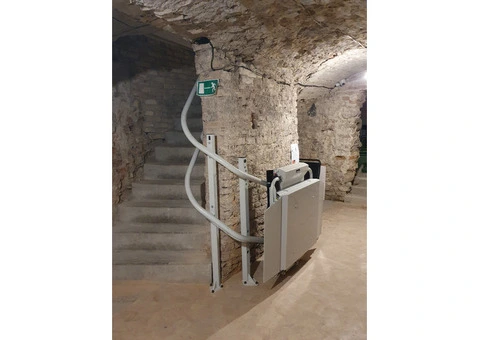 HOME LIFT ~ PLATFORM LIFT - 10/12