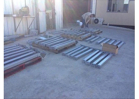 Adjustable Steel House Stumps - 1/9