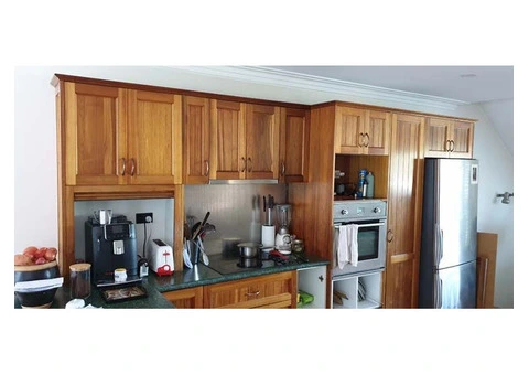 Struggling to get kitchen cupboard resurface on a budget? - 2/3
