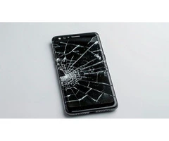 Don't Trash It, Fix It! Same-Day Cracked Screen Phone Repair