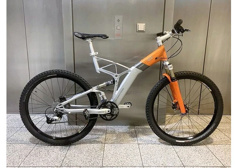 2023 Audi Cross Pro Bicycle MTB - 2/3