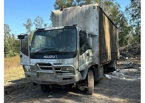 Truck Wreckers Sydney - 1/6