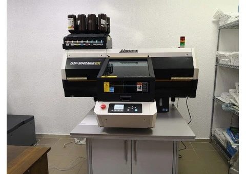 Mimaki UJF-3042MkII EX Desktop Flatbed UV LED Printer