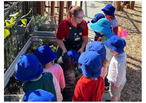 Discover Excellence in Early Learning from Top Childcare near Ashfield