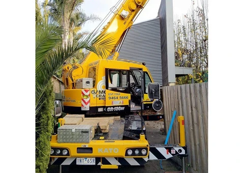 Why Crane-Assisted Solar Panel Installation is the Best Choice