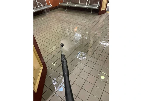 Crystal Clear Views: Professional Window Cleaning Services - 1/4