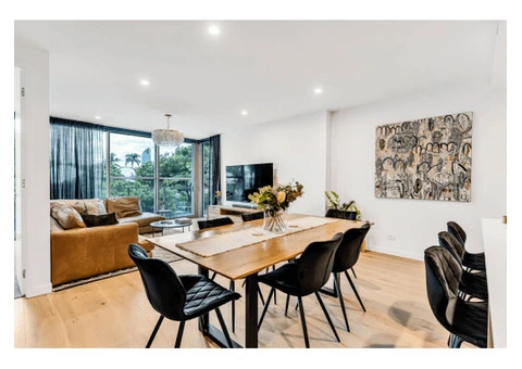 The Sinclair Retreat | East Brisbane Respite (STA) Accommodation - 1/10