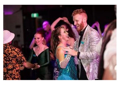 Join Our Fun Group Dance Classes at QuickSteps!