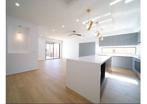 Professional Builder in Melton for New Constructions - 6/12