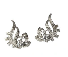 Beyond the Ordinary: The Allure of Antique Jewelry