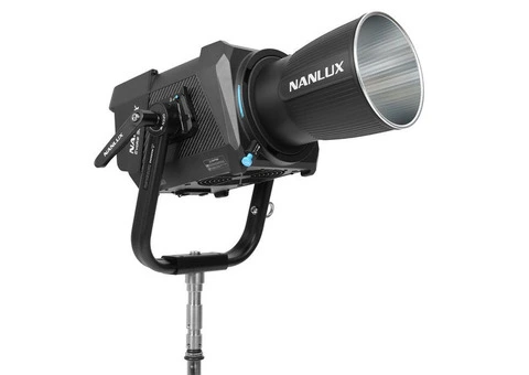 Tips for Using Continuous Lighting in Portrait Photography