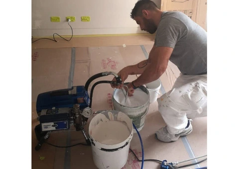 Learn to spray paint like a pro with our spray painting courses.