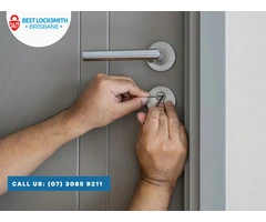 Locksmith Redcliffe: 24/7 Local Experts for Locks & Keys