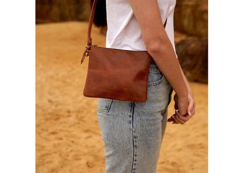 Spacious and Elegant Leather Handbags