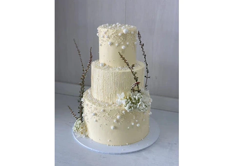 *3 tier- Lifetime – Lushcups Designer Cupcakes