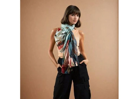 Exceptional Quality Scarves for Women with Trendy Designs and Fast Delivery