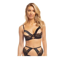 Complete Your Look with Gorgeous Lingerie Sets