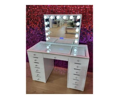 Install Vanity Mirror in Melbourne to Brighten Your Routine