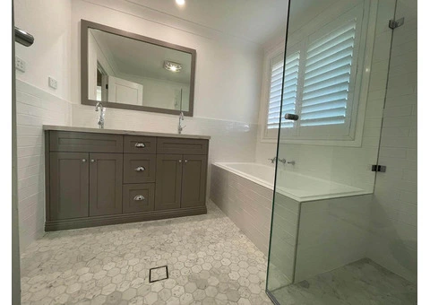 Bathroom and Laundry - 1/4