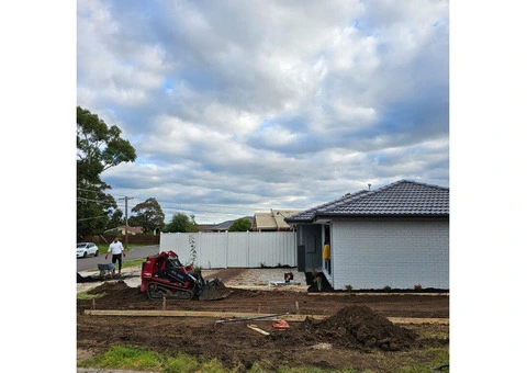 Geelong Dingo hire - 7/8