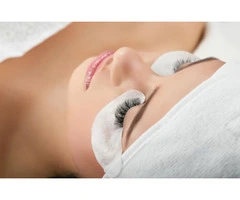 Enhance Your Natural Beauty with Eyelash Dye at Spa Days in Perth