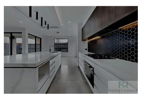 Builders in Melbourne - 7/11