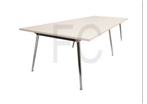 High-Quality Commercial Dining Tables & Chairs for Sale