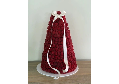 *3 tier - Raspberry heaven – Lushcups Designer Cupcakes