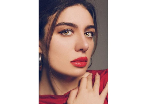 Stunning Hair and Make-Up Services From Experts