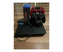 Black PS4 Slim Console 500 GB - 2 Controllers, Special Charger +5 Games