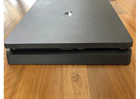 Black PS4 Slim Console 500 GB - 2 Controllers, Special Charger +5 Games - 2/6