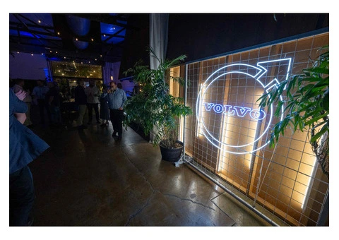 Cue Signs | Custom Neon Signs Australia - LED Neon Signs - 1/9