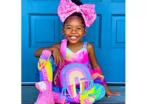 MADMIA: Every Step Shines with Disco Socks - 3/4