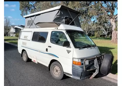 Looking for an 1983-1997 Toyota Hiace Pop Top Campervan - 3/4